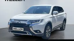 Weiß Gebraucht 2019 Mitsubishi Outlander Diamant Edition SUV | 21.690 € (Fairer Preis)