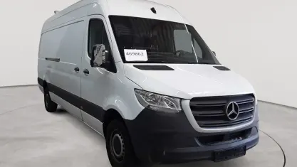 Gebraucht Mercedes Sprinter 170 PS (125 kW) 2024 Arktisweiß Van