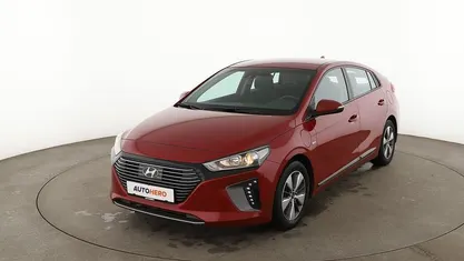 Rot Gebraucht 2019 Hyundai Ioniq Trend Kleinwagen | 15.490 € (Fairer Preis)