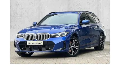 Usata BMW 330e M Sport 292 CV (214 kW) 2023 Blu Station wagon