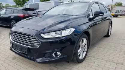 Gebraucht Ford Mondeo Titanium 211 PS (155 kW) 2016 Schwarz Kombi