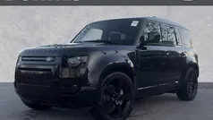 Schwarz (santoriniblack metallic) Neu 2025 Land Rover Defender SE Dynamic SUV | 97.555 € (Fairer Preis)