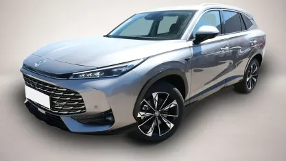 Neu MG HS Luxury 224 PS (164 kW) 2026 Silber SUV