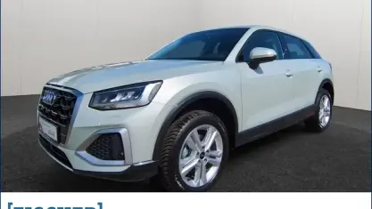 Neu Audi Q2 Advanced 150 PS (110 kW) 2026 Silber SUV