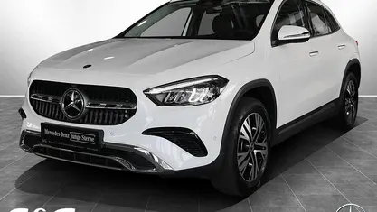 Unilack polarweiß Gebraucht 2024 Mercedes GLA180 Progressive SUV | 35.970 € (Fairer Preis)
