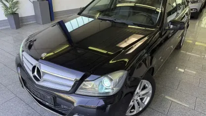 Käytetty Mercedes C180 156 HP (114 kW) 2012 Musta Farmari