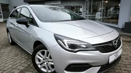 Silber Gebraucht 2021 Opel Astra Edition Kombi | 12.900 € (Fairer Preis)