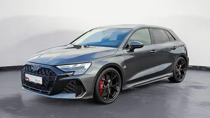 Gebraucht Audi RS3 Performance 400 PS (294 kW) 2025 Grau Limousine