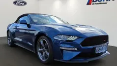 Atlas blue metallic Neu 2024 Ford Mustang GT Convertible Cabrio | 50.990 € (Superpreis)