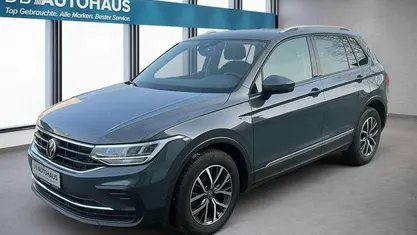 Gebraucht VW Tiguan Active 131 PS (96 kW) 2023 SUV