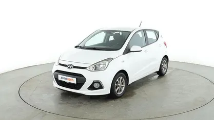 Weiß Gebraucht 2015 Hyundai i10 YES! Kleinwagen | 7.560 € (Fairer Preis)