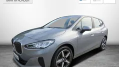 Grau Gebraucht 2022 BMW 218 Van / Kleinbus | 24.990 € (Fairer Preis)
