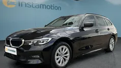 Schwarz Gebraucht 2021 BMW 320 Kombi | 29.099 € (Fairer Preis)