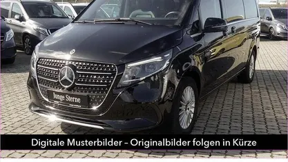 Gebraucht Mercedes V300 Avantgarde 237 PS (174 kW) 2024 Obsidianschwarz Van / Kleinbus