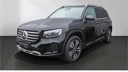 Schwarz Gebraucht 2025 Mercedes GLB200 Progressive SUV | 37.990 € (Guter Preis)