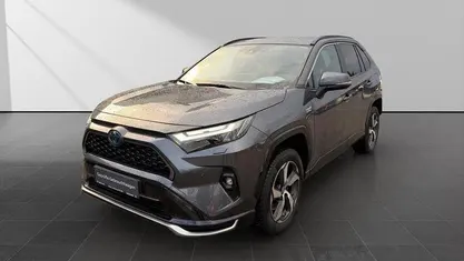 Grau Gebraucht 2022 Toyota RAV4 Hybrid Plus SUV | 37.890 € (Fairer Preis)