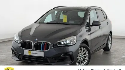 Gebraucht BMW 218 Sport Line 140 PS (102 kW) 2019 Mineralgrau Van / Kleinbus