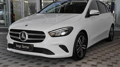 Gebraucht 2022 Mercedes B200 Progressive Van / Kleinbus | 25.990 € (Guter Preis)