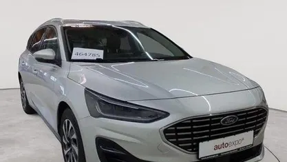 Gebraucht Ford Focus Titanium 116 PS (85 kW) 2023 Moondust silber metallic Kombi