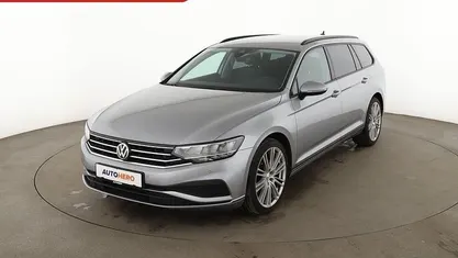 Gebraucht VW Passat 150 PS (110 kW) 2020 Grau Kombi