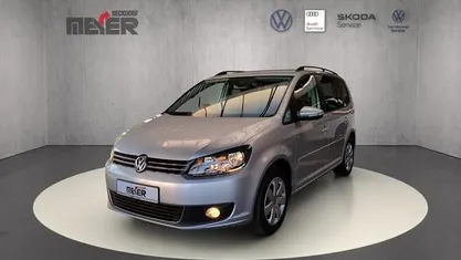 Reflexsilber Gebraucht 2015 VW Touran Comfortline Van / Kleinbus | 11.590 € (Fairer Preis)