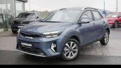Denimblau met Gebraucht 2025 Kia Stonic Vision SUV | 22.440 € (Fairer Preis)