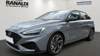 Gebraucht Hyundai i30 Prime 159 PS (116 kW) 2021 Grau Limousine