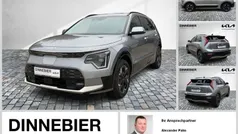 Grau (metallic) Gebraucht 2024 Kia e-Niro Inspiration SUV | 31.589 € (Superpreis)