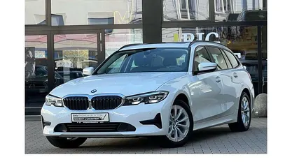Gebraucht BMW 320 Advantage 190 PS (139 kW) 2020 Kombi