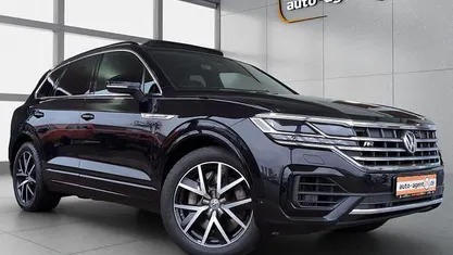Deep black perleffekt Gebraucht 2019 VW Touareg R-line SUV | 45.990 € (Fairer Preis)