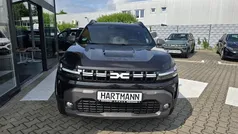 Perlmuttschwarz metallic (schwarz) Neu 2025 Dacia Duster Journey SUV | 29.450 € (Fairer Preis)