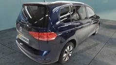 Blau Gebraucht 2023 VW Touran Move Van / Kleinbus | 36.450 € (Fairer Preis)