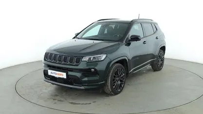 Gebraucht Jeep Compass 60 PS (44 kW) 2022 Grün SUV