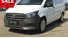 Weiß Gebraucht 2024 Mercedes Vito Van / Kleinbus | 36.593 € (Fairer Preis)
