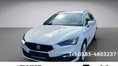Weiß Gebraucht 2024 Seat Leon Style Limousine | 28.890 € (Guter Preis)