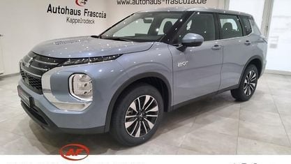 Neu Mitsubishi Outlander P-HEV Basis 306 PS (225 kW) 2026 Grau SUV