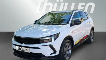 Gebraucht Opel Grandland X 131 PS (96 kW) 2024 Weiß SUV