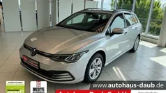 Silber Gebraucht 2021 VW Golf VIII Life Kombi | 19.980 € (Fairer Preis)