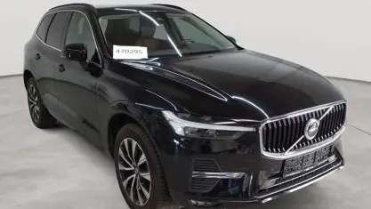 Gebraucht Volvo XC60 Core 197 PS (144 kW) 2023 Onyx black metallic SUV