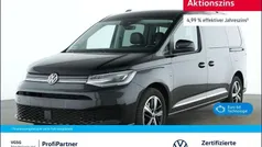 Deep black perleffekt (metallic) Gebraucht 2023 VW Caddy Maxi Style Van / Kleinbus | 34.630 € (Fairer Preis)