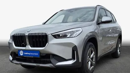 Neu BMW X1 136 PS (100 kW) 2026 Silber SUV