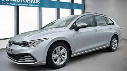 Gebraucht VW Golf VIII Life 110 PS (80 kW) 2022 Silber Kombi