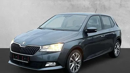 Quarzgrau metallic Gebraucht 2021 Skoda Fabia Clever Limousine | 13.990 € (Fairer Preis)