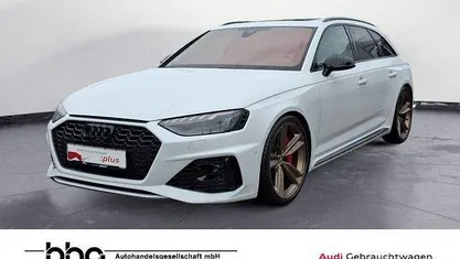 Gletscherweiß metallic Gebraucht 2021 Audi RS4 Ambiente Kombi | 51.950 € (Fairer Preis)