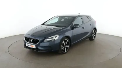 Gebraucht Volvo V40 Momentum 152 PS (111 kW) 2017 Grau Kombi