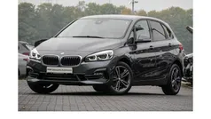 Grau Gebraucht 2019 BMW 220 Sport Line Van / Kleinbus | 20.990 € (Fairer Preis)