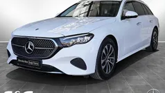 Weiß Gebraucht 2023 Mercedes E220 Avantgarde Kombi | 44.350 € (Superpreis)
