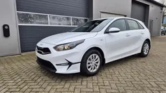 Deluxeweiß metallic Neu 2025 Kia Ceed Vision SUV | 23.750 € (Guter Preis)