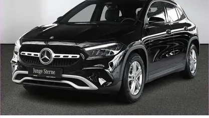 Gebraucht Mercedes GLA200 163 PS (119 kW) 2024 SUV