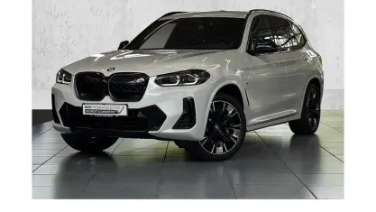 Gebraucht BMW iX3 M Sport 210 kW (286 PS) 2024 Weiß SUV